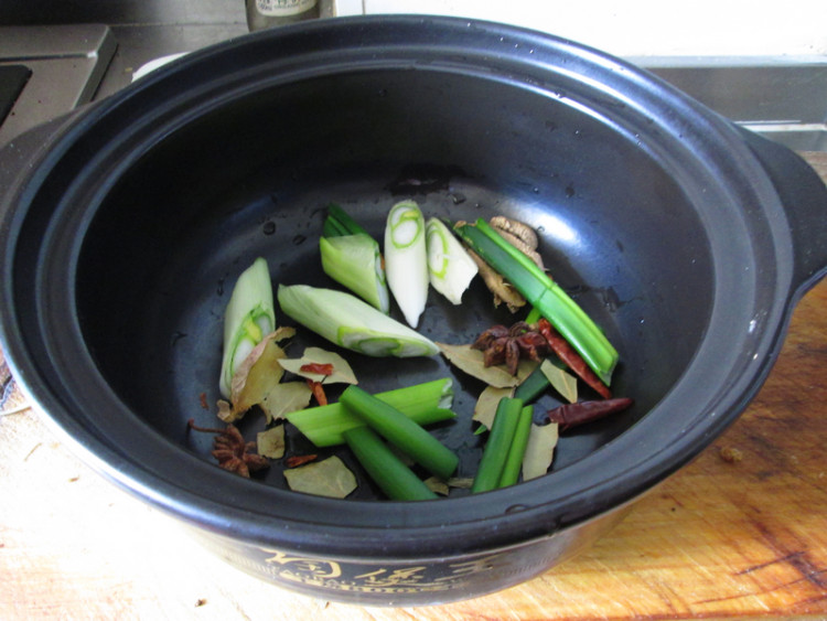 芸豆烧猪蹄步骤8