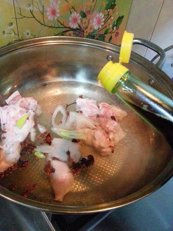 山药炖猪蹄步骤2
