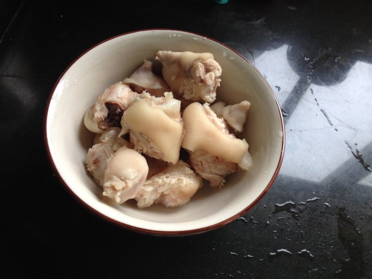 香烤土豆猪蹄步骤1