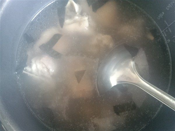 黑豆猪蹄步骤6