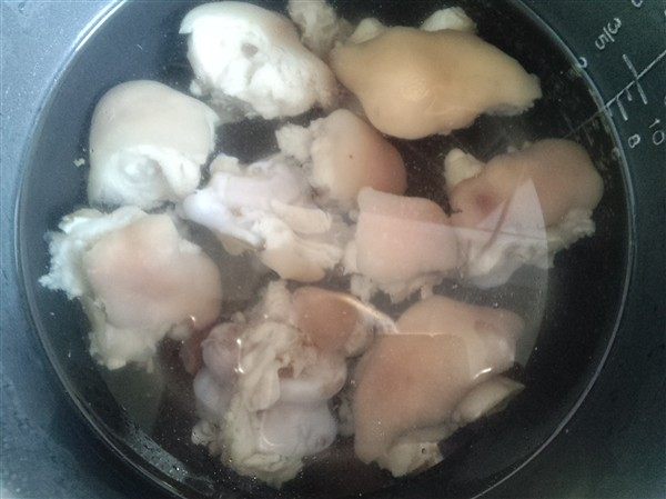 黑豆猪蹄步骤3