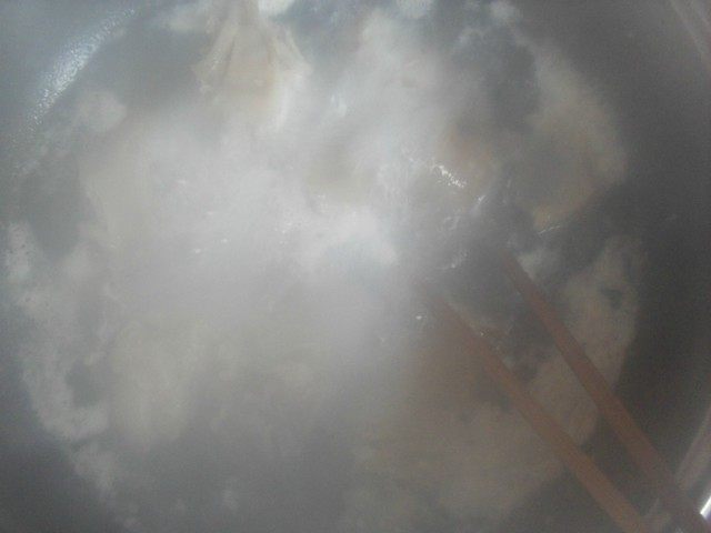 炖猪蹄春笋步骤2