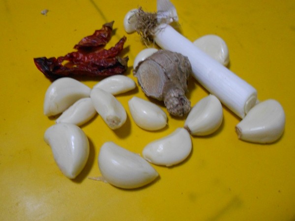 啤酒香菇猪蹄步骤4