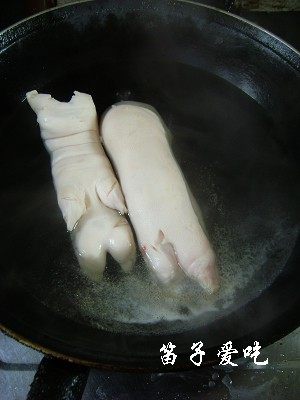 冰糖猪手步骤2
