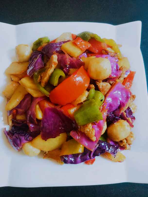 紫甘蓝肉丝炒土豆步骤12