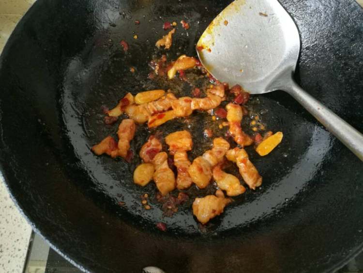 五花肉焖豆瓣酱豆腐步骤10
