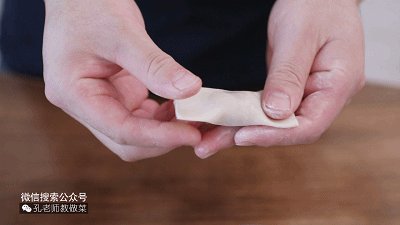 冰花煎饺步骤7