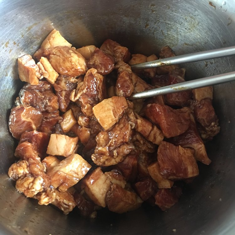 蛋黄肉粽步骤3