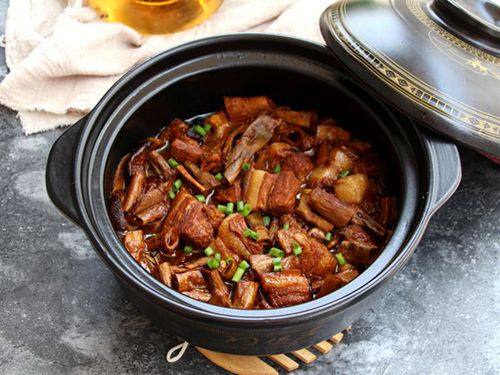 香菇笋干炖肉步骤14