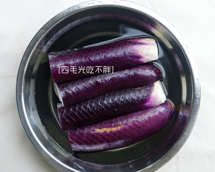 肉沫茄子鱼步骤1