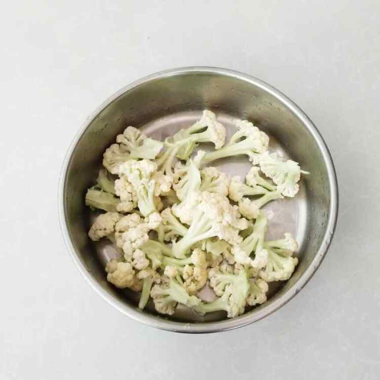 干煸有机菜花步骤2