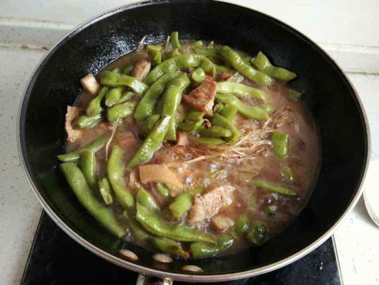 豆豉烧粉条豆角步骤12