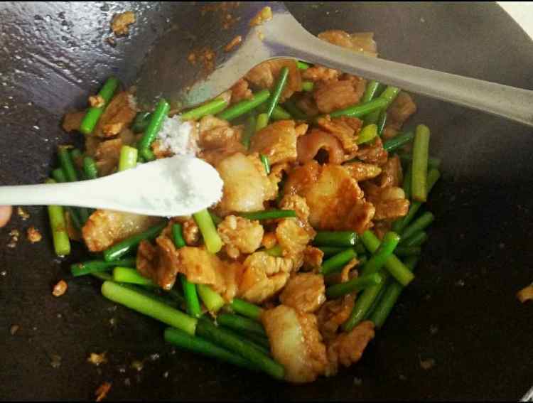 蒜苔五花肉步骤6