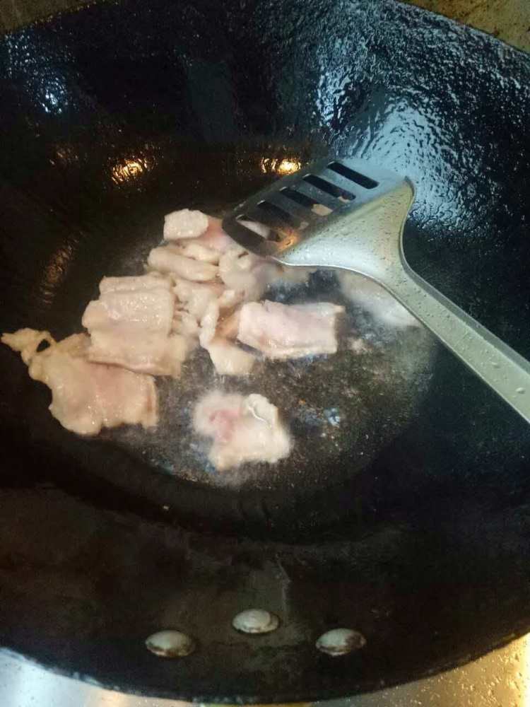 五花肉粉条炖豆角步骤4