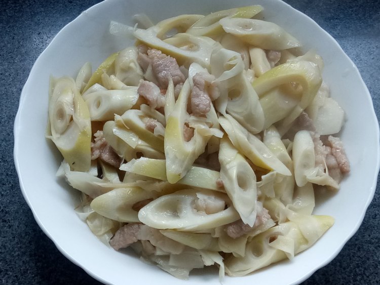 肉丝炒笋片步骤11