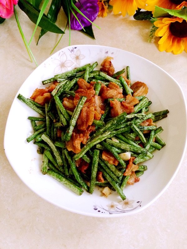 五花肉煸豆角步骤9