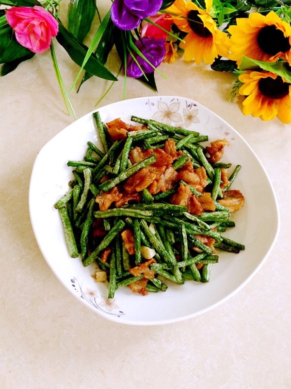 五花肉煸豆角步骤10