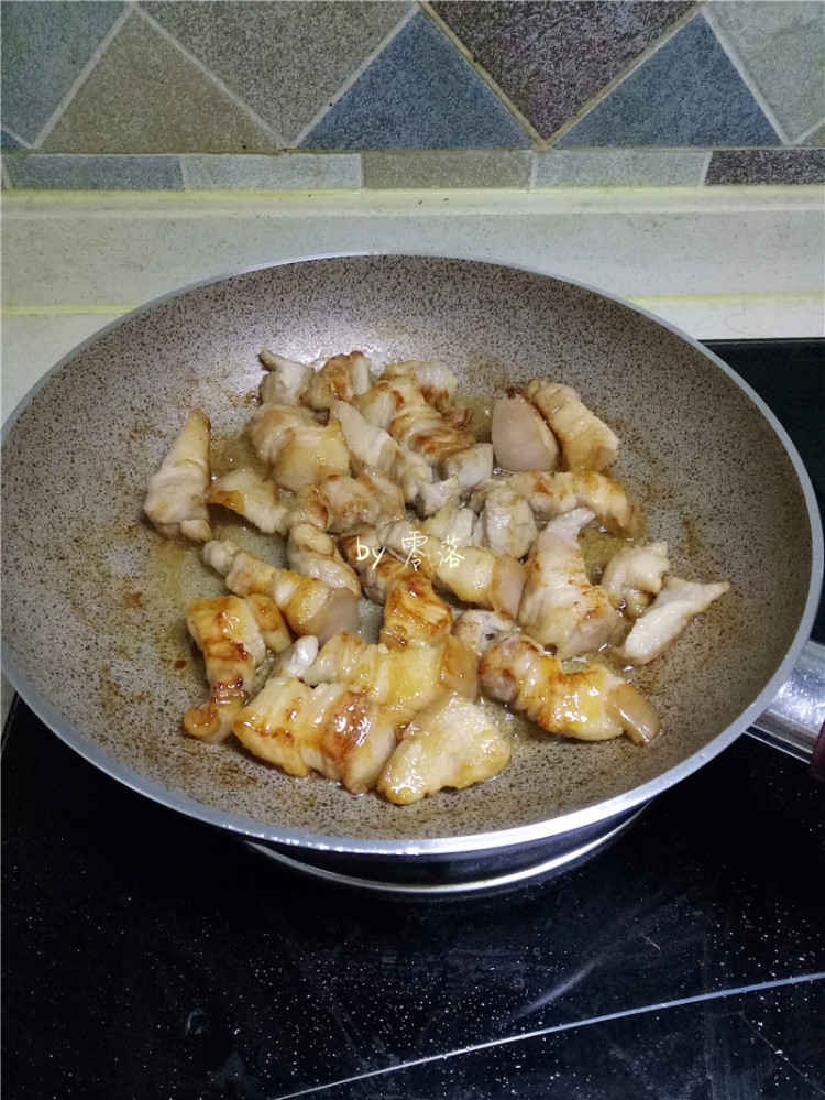 五花肉炖粉条步骤5
