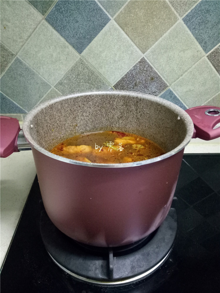 五花肉炖粉条步骤10