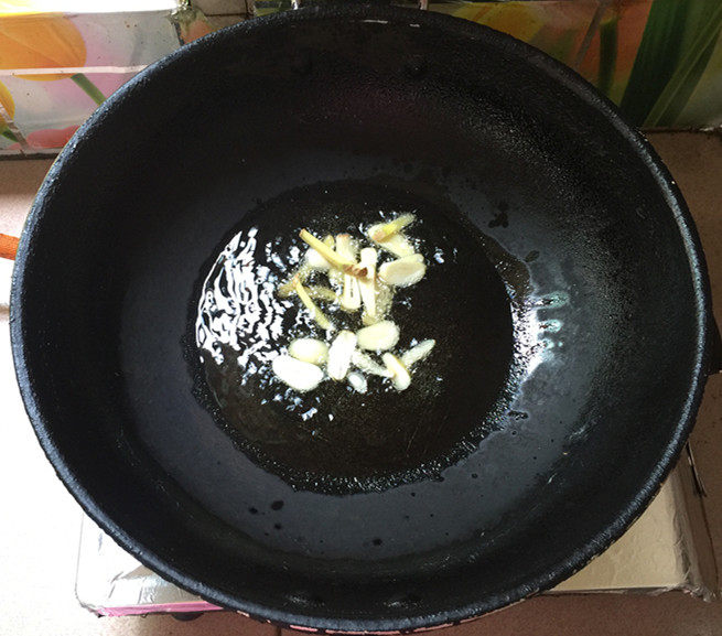五花肉炒辣白菜盖饭步骤4