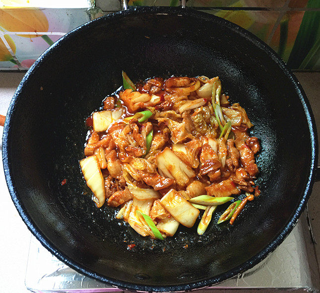 五花肉炒辣白菜盖饭步骤13
