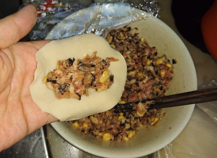 韩式三鲜煎饺步骤4