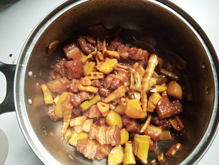竹笋红烧肉步骤16