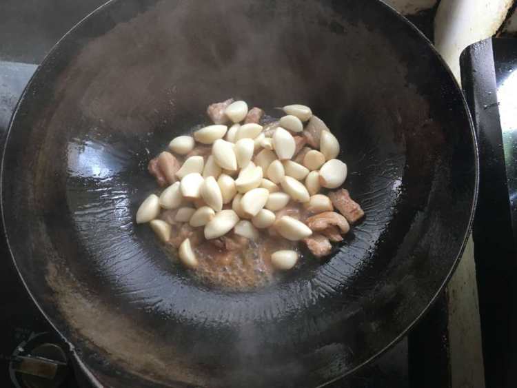 大蒜烧肉步骤4