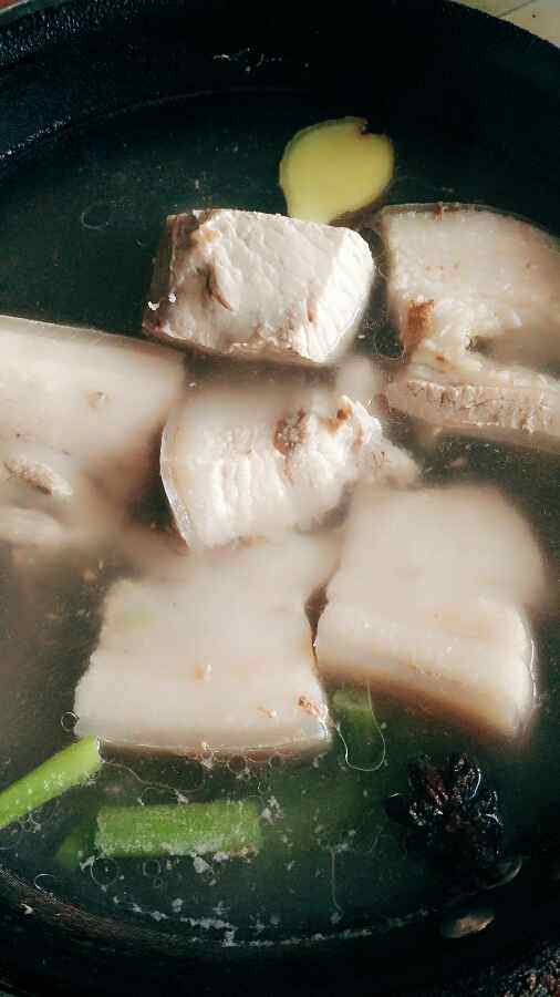 扣肉（纯五花肉）步骤1