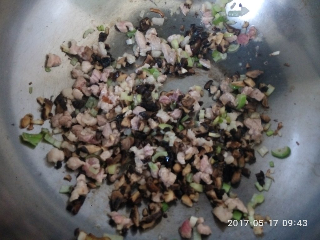 香菇油菜猪肉包子步骤8