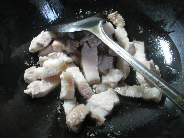 腐竹煮五花肉步骤2