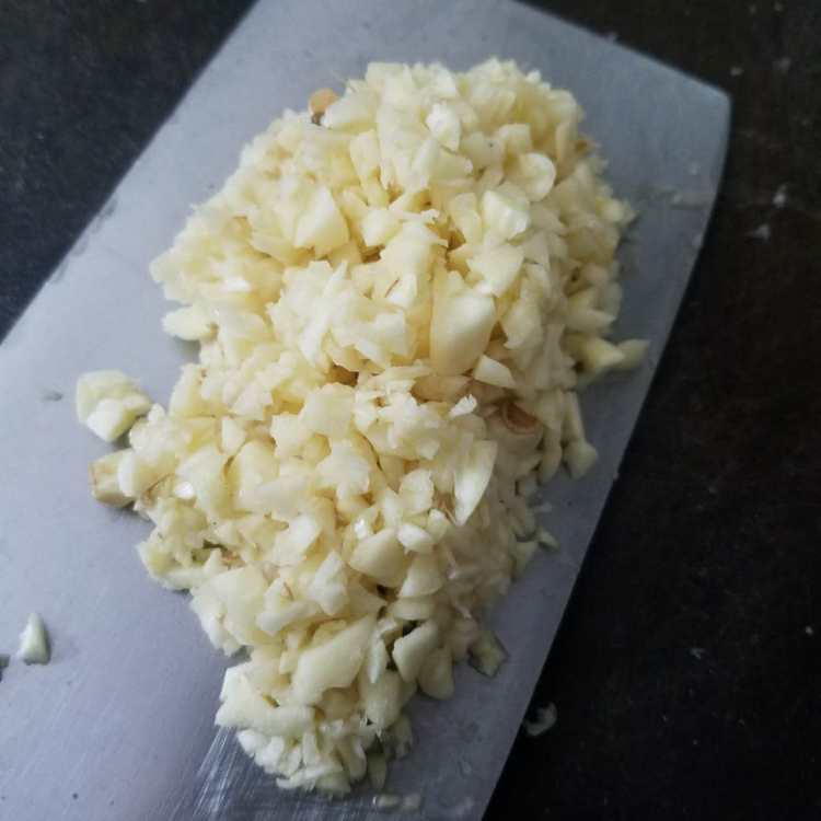 梅菜焖五花肉步骤2