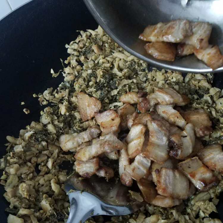 梅菜焖五花肉步骤9