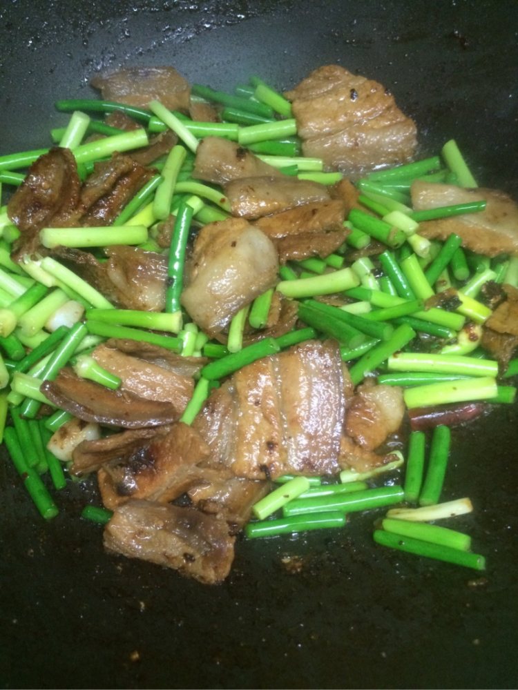 蒜薹回锅肉步骤7