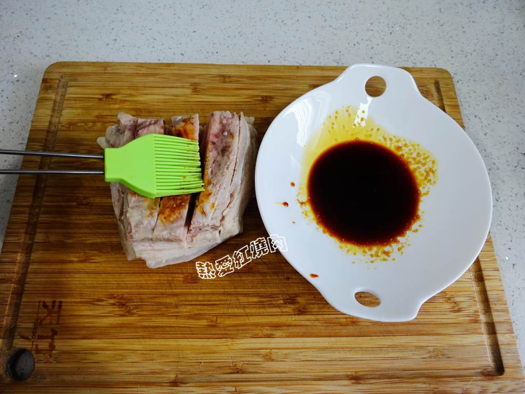 广式脆皮烧肉步骤6