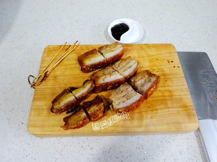 广式脆皮烧肉步骤15