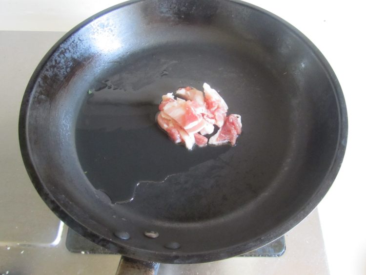 菠菜炒肉丝步骤4