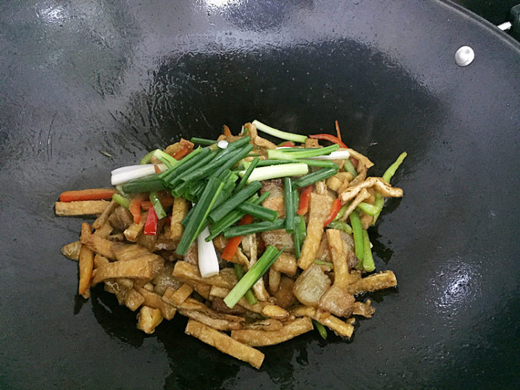 三丝回锅肉步骤10