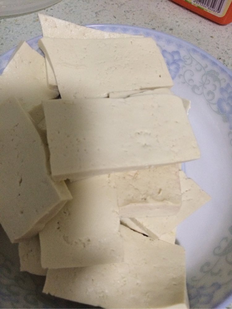 红烧家常豆腐步骤1