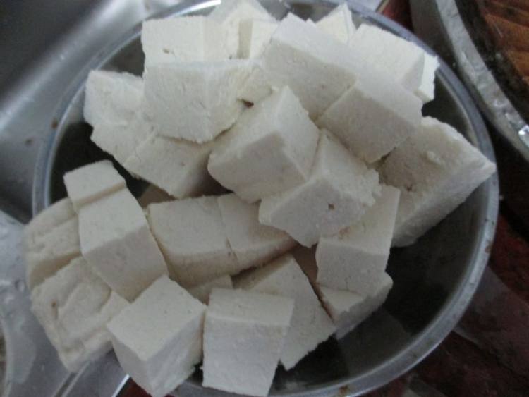 南乳烧五花肉豆腐步骤2
