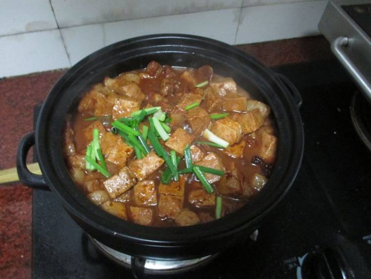 南乳烧五花肉豆腐步骤13