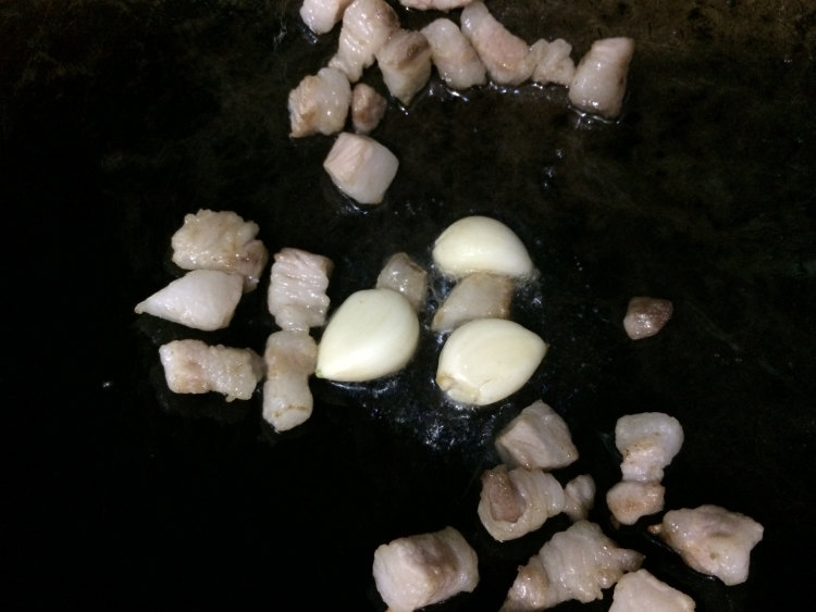 无油版咸鱼茄子煲步骤5