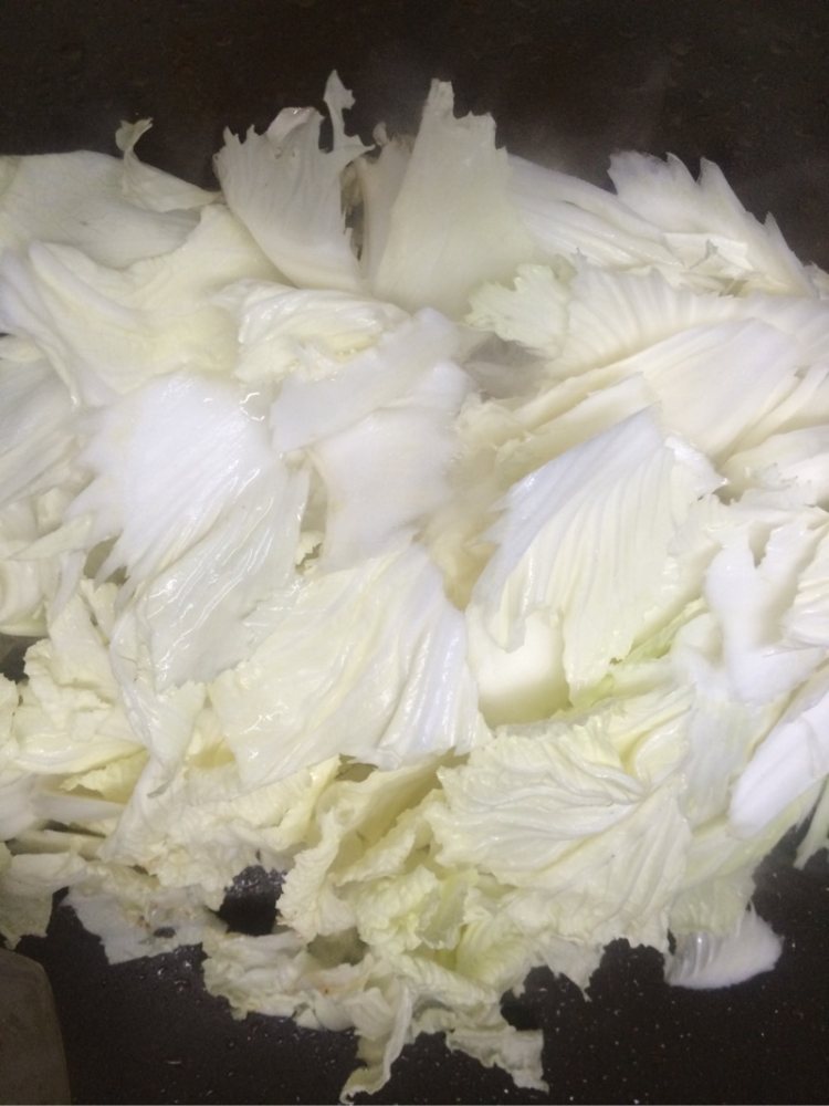 白菜豆腐片炒肉步骤5