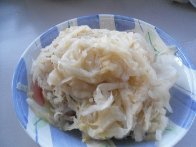 五花肉烧酸菜步骤3