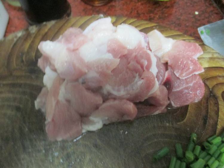 尖椒炒腩肉步骤2