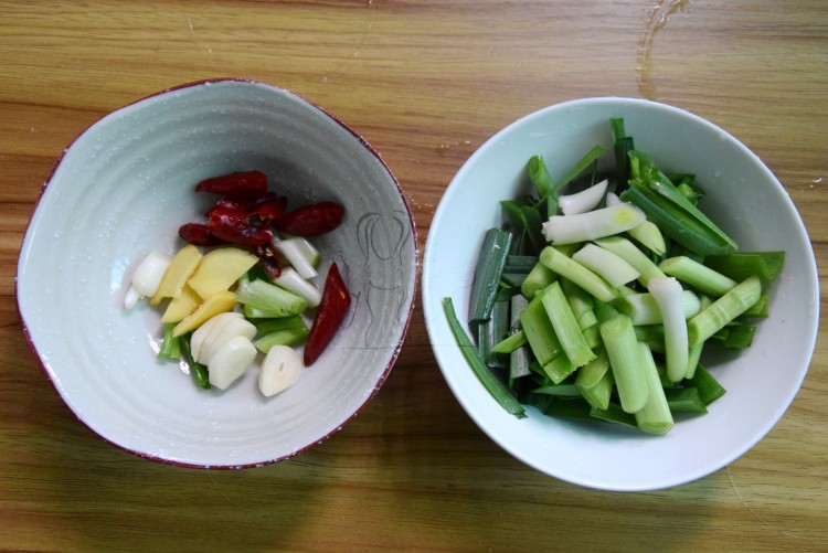 五花肉焖腐竹#本味家步骤3