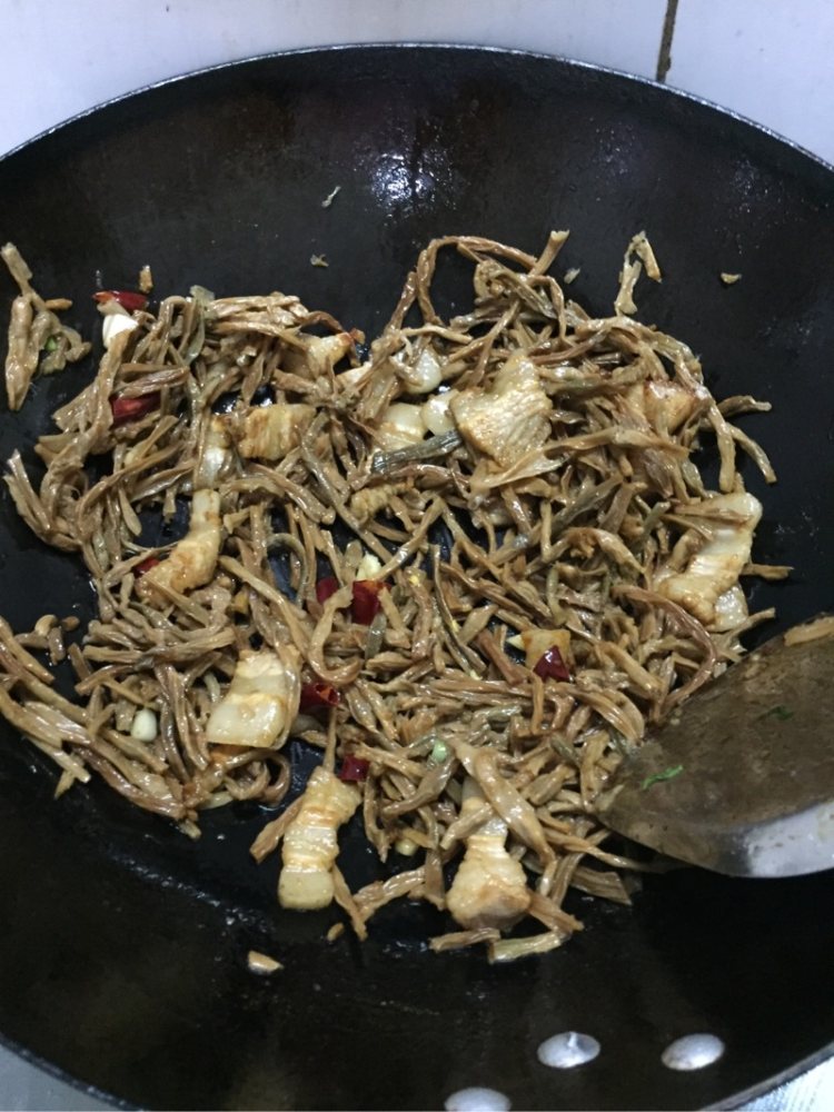 干豆角炒肉步骤7