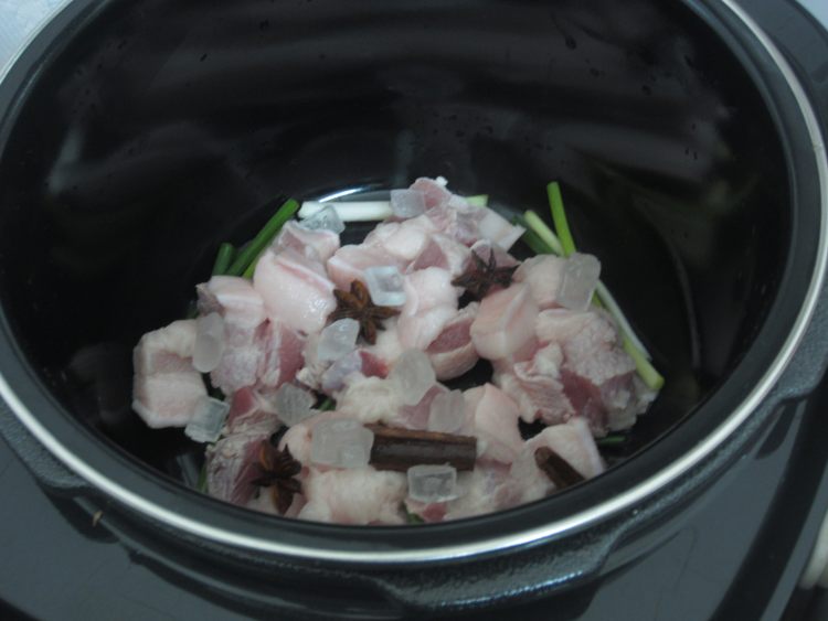 红烧肉#非转基因金龙步骤8