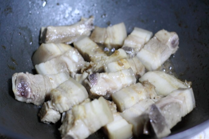 蕨菜黄豆炖肉步骤5