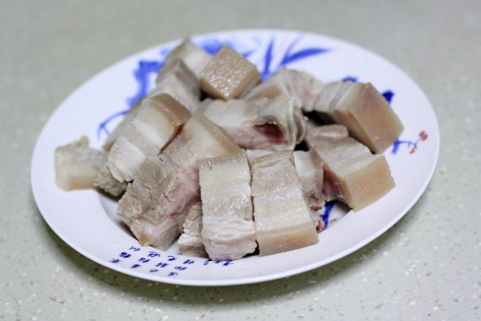 蕨菜黄豆炖肉步骤3